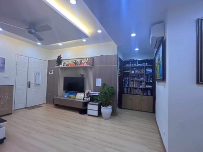 Chính chủ cần bán Gấp CH giá Rẻ 80m2 đầy đủ nội thất tòa CT1 Nam Xa La. LH 0988 768 123 0