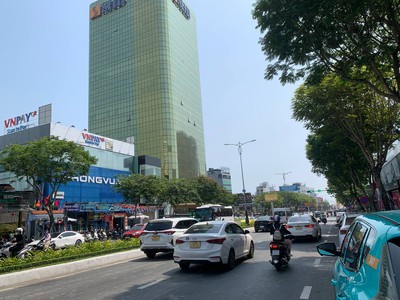 Cho thuê nhà 5 Tầng có Thang Máy Đường Nguyễn Văn Linh, Quận Hải Châu. 0