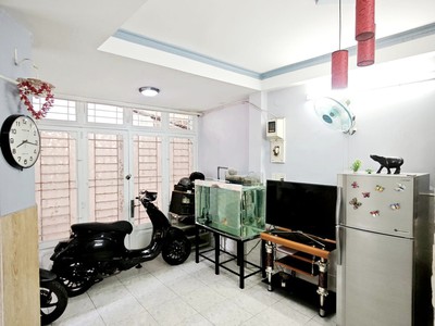 Quân - trịnh văn cấn - 40m2 - nở hậu đẹp - 3 tầng btct, hoàn công đủ -giá  5.590 tỷ. 4