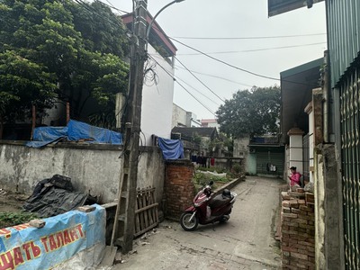 Chính chủ cần tiền gấp nhờ bán: 68m dục tú,đông anh,hn.2xtr/m yêu thương.    thông tin: -diện 2