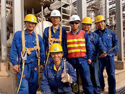 Công ty chuyên cung cấp nhận may đồ bảo hộ lao động 2