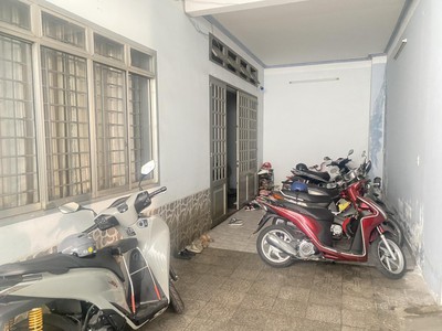 Bán nhà mặt tiền lạc long quân - gần âu cơ , tân bình, dt: 5.8x25m, 3 tầng cũ, 26.9 tỷ 2
