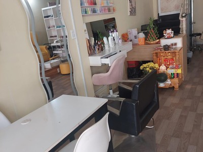 Chính chủ cần sang nhượng tiệm nail gội địa chỉ: 112 đường liên khu 8-9, bình hưng hoà a, bình tân, 1