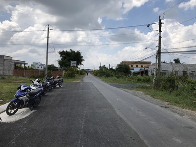 Bán đất thổ cư sổ hồng riêng giá tốt trung tâm lương hoà- bến lức 1