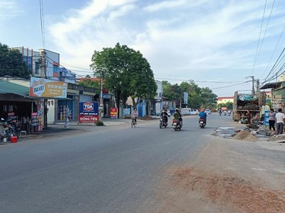 Siêu phẩm hiếm mặt đường 420 giáp ngã 3 hòa lạc 420m2 mặt tiền 10m 1