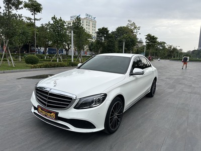 Em lại về em siêu đẹp Mercedes C200 Sx 2020 đăng ký cuối 2021 6
