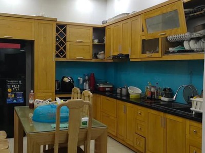 Nhà dân xây 42m2 4 tầng 3 bước ra khu đô thị mễ trì hạ 2