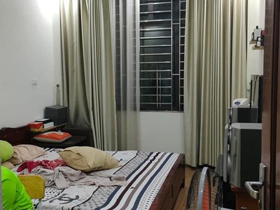 Nhà dân xây 42m2 4 tầng 3 bước ra khu đô thị mễ trì hạ 3