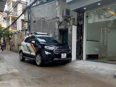 Bán nhà 4 tầng ngõ 1 Trần Hữu Tước phân lô vòng quanh oto đỗ cửa giá 8.5 tỷ 0