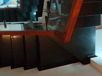 Nhà dân xây 42m2 4 tầng 3 bước ra khu đô thị mễ trì hạ 4