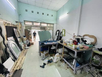 Bán đất tặng nhà hxh 82m2, dòng tiền 10tr/th , gần aeon tân phú 3