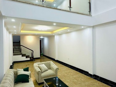 Bán nhà 7 tầng thang máy ô tô vào nhà thái hà, đống đa 2