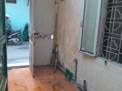 Cho thuê nhà riêng nguyên căn khép kín số 3a8 ngõ 274 đg Lạch Tray, giá 2.500.000/tháng 5