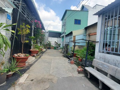 Cần bán căn nhà 2 mặt tiền ngay chợ phú Mỹ Thủ Dầu Một 0
