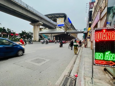 Mặt phố vip kinh doanh nguyễn trãi 5 tầng thang máy 117m . 16,2 tỷ 1