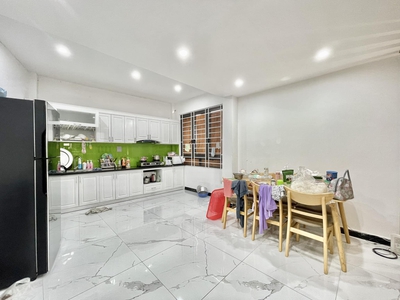 Bán gấp nhà Nguyên Hồng, Đống Đa ngõ nông rộng 2.5m, 3 thoáng, 62m x 4T, MT 5m chỉ 6.62 tỷ 1