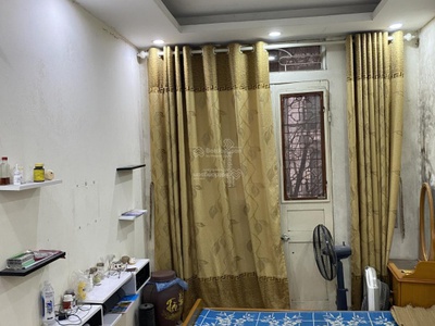 Cho thuê cả nhà 3 tầng mặt phố Hàng Muối chính chủ  sàn tầng một 31m2 6