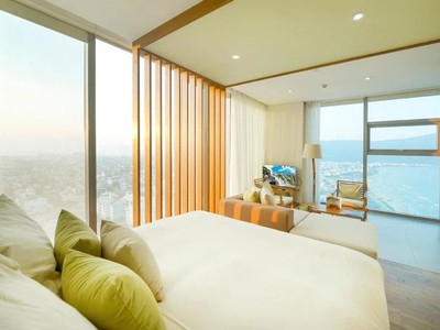 Bán gấp căn hộ studio, tầng 16, view hướng biển, sổ hồng đã có sẵn, giá tốt cho nhà đầu tư 1