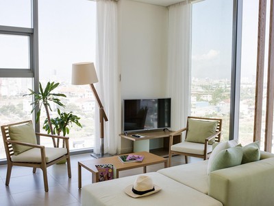 Bán gấp căn hộ studio, tầng 16, view hướng biển, sổ hồng đã có sẵn, giá tốt cho nhà đầu tư 8