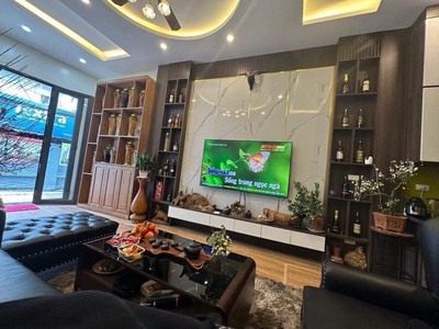 Cần bán nhà Ngũ Nhạc ,Hoàng Mại 35m2, 5 tầng, 5,2 tỷ. 0