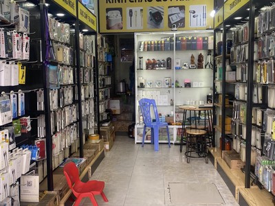 Sang nhượng cửa hàng phụ kiện điện thoại 0