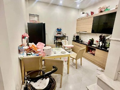 Cần bán gấp, giảm ngay 2 tỷ, khu phân lô quận uỷ thanh xuân 3