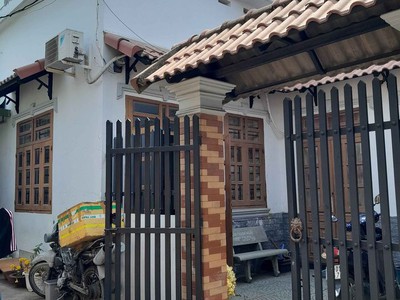 Cho thuê nhà nguyên căn đường nguyễn an ninh, tp dĩ an. 0