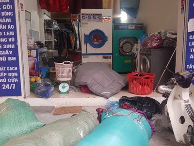 Chuyển nhượng cửa hàng giặt là địa chỉ: 112/24, đường kim đồng, phường giáp bát, quận hoàng mai, hà 1