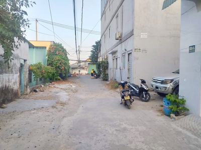 Bán gấp đất thổ cư 5x20m giá đầu tư nhỉnh 4tỷ, hxh gần đh nguyễn tất thành, quận 12 0