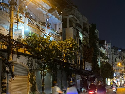 Mặt tiền kinh doanh quận phú nhuận, 4 tầng, ngang 5m, công viên gia định, chỉ 12 tỷ 600 0