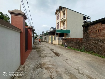 Lô góc thôn yên trường xã trường yên chương mỹ hà nội  đường ô tô thoải mái dt 85.7 m cách ql6 2
