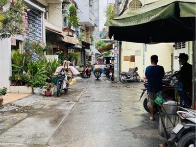 Nhà bán quận 6 , phạm văn chí , p.3. hẽm xe tải - gần mặt tiền. dt 63m2x2 tầng  3x20 . giá 7 tỷ tl. 4
