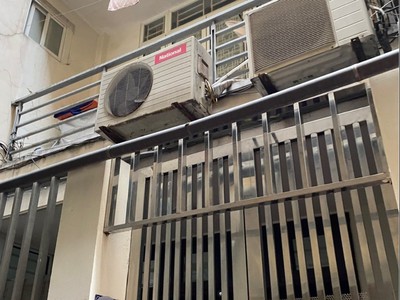 Bán nhà 5 tầng tặng full nội thất sổ riêng trung tâm yên hòa-cầu giấy-hà nội 0