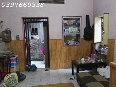 Nhà chính chủ trong ngõ thông ra đường trương định và nguyễn an ninh. an ninh tốt. 3