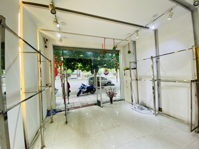 Chính chủ cho thuê mặt bằng tầng 1, mặt đường lớn nguyễn văn huyên, phường quan hoa, quận cầu giấy, 4