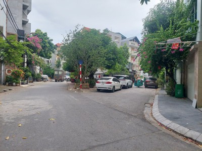 Phố lâm hạ, vị trí trung tâm, diện tích 100m2, mặt tiền 10m, hình thửa siêu mẫu. 2