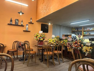 Sang nhượng gấp quán cafe do bận tập trung công việc không quản lý được nên cần nhượng hoặc tìm bạn 3