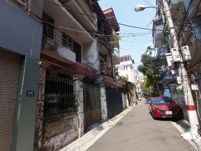 Nhanh vẫn còn  nhà mặt ngõ phố lĩnh nam, vị trí đắc địa, cách mp chỉ hơn 10m. dt 38m 5t. chỉ 4 tỷ 2