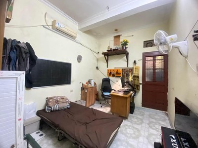 Vespa điện mới 90%, bảo hành 3 tháng, hơn 5tr 1247