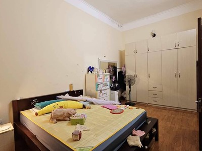 Nhà 69m2 hoàng hoa thám ô tô vào tận cửa- thông ra nhiều phố lớn 1