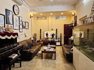 Nhà 69m2 hoàng hoa thám ô tô vào tận cửa- thông ra nhiều phố lớn 4