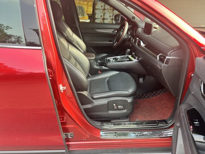 Cần bán MAZDA - Cx8 delux 07 chỗ 4