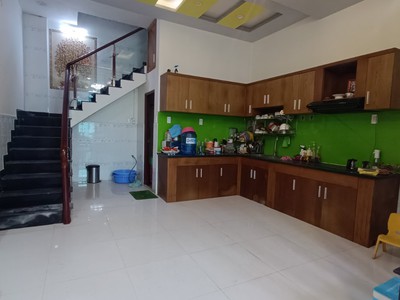 Nhà lưu hữu phước nở hậu tài lộc hẻm ba gác tặng nội thất xịn sò 1