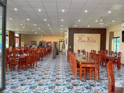 Sang nhượng nhà hàng tại trung tâm bãi cháy nhà hàng đã trang bị đầy đủ, chỉ việc vào kinh doanh 0