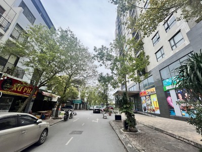 Chính chủ cần tiền bán gấp căn hộ 2 ngủ 72m2 tòa b xuân phương residence giá cực rẻ 3ty270 3