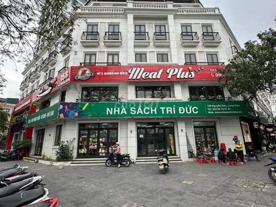 Siêu đẹp siêu hiếm - Cho thuê MBKD tầng 1 mặt phố Nguyễn Sơn căn góc mặt tiền trên 20m 2
