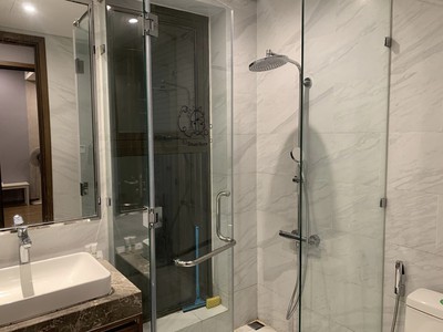 Bán chung cư sungrand lương yên, diện tích 85 m2, 2 ngủ 2 wc, giá 8.7 tỷ, ban công đông nam 2