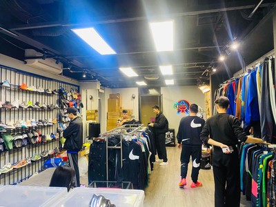 Cho thuê mặt bằng tầng 3 cửa hàng thời trang địa chỉ 14c ngô thì nhậm hoàn kiếm hà nội 0