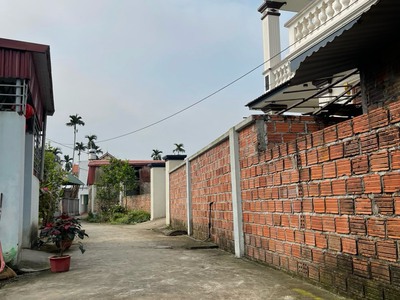  100m2, Ngang hơn 5m, Trung Tâm Xã Hoa Động, Ngõ Oto 7 chỗ Đỗ Cửa, Giá 17tr/m2 0