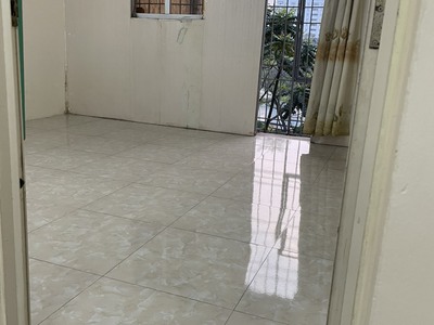 Chính chủ cho thuê căn hộ tập thể mặt đường nguyễn chí thanh nhìn thẳng ra hồ ngọc khánh .  vào ở 0